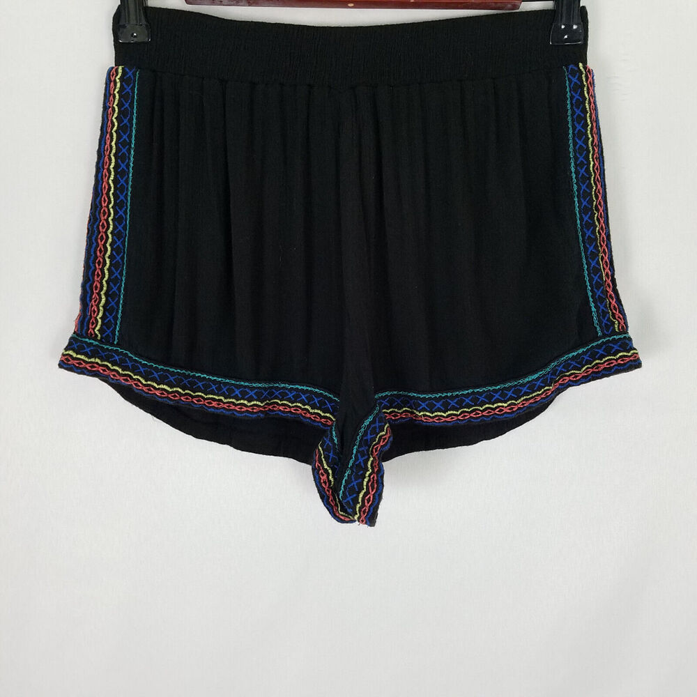 Forever 21 Shorts Womens‎ Size Small High Rise Black Embroidered Hem Pull On